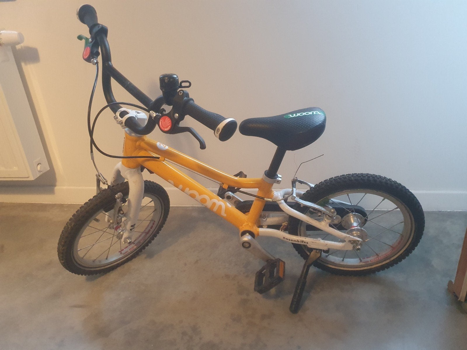 Velo Woom 2, Vélos & Vélomoteurs, Frein sur jante, Repose-pieds, Comme neuf, Enlèvement