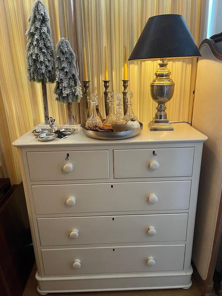 XL COMMODE LADEKAST DRESSOIR EICHHOLTZ Burlington, Ophalen