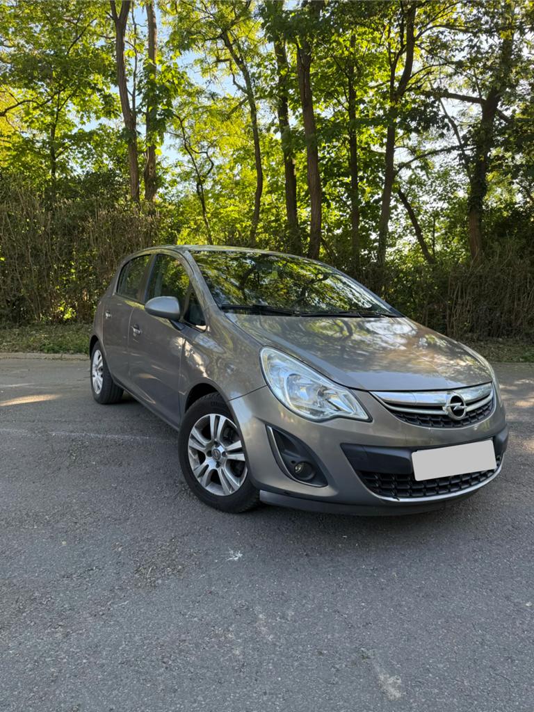 Opel Corsa 1.4 essence | Homologué pour la vente, Euro 5, Achat, Air conditionné, Particulier