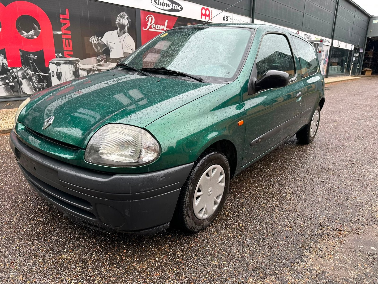 Renault Clio 1.2Benzine Gekeurd vvk, Auto's, Bedrijf, Handgeschakeld, 3 deurs, Clio