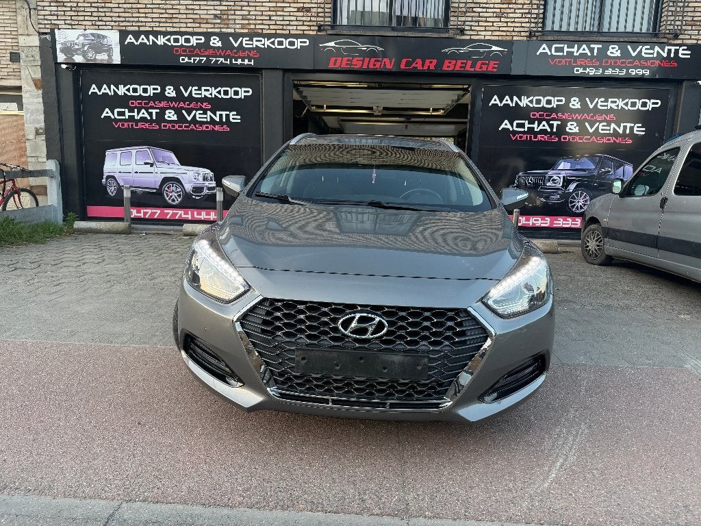 Hyundai I40 1600cc essence 1er Propriétaire Carnet, Argent ou Gris, Achat, Euro 6, Entreprise