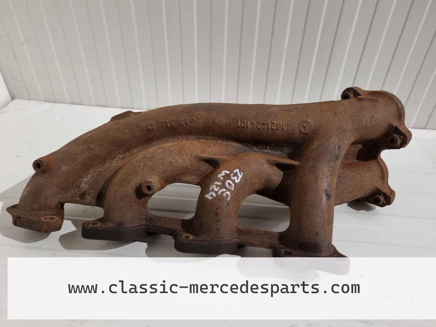 Uitlaat Mercedes 230 M102 1021424101, Gebruikt, -, -, Ophalen of Verzenden