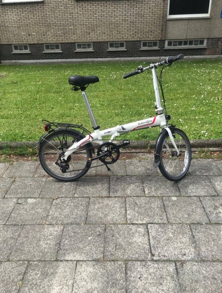 Nette Dahon plooifiets -- NIEUWSTAAT, Ophalen, Velgrem, Versnellingen, Zo goed als nieuw