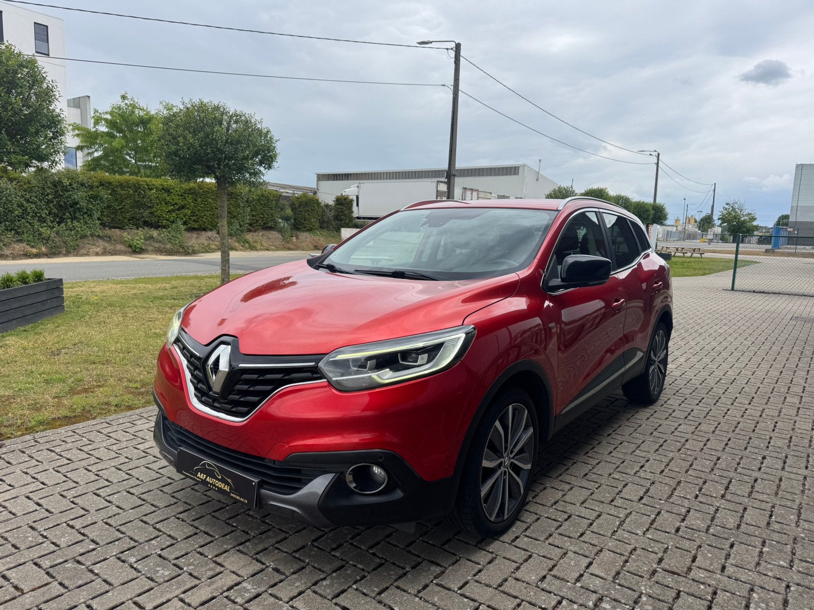 Renault kadjar Bose Edition1.2benzine automaat euro6 gekeurd, Auto's, Kadjar, Leder en Stof, 5 zetels, 5 deurs