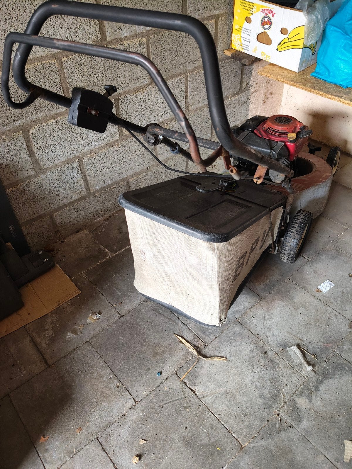grasmaaier Honda Zelftrekker, Ophalen, HONDA