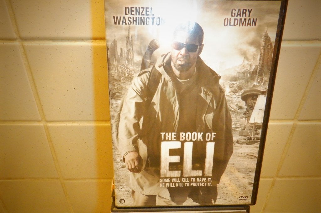 DVD Le livre d'Eli. (Denzel Washington et Gary Oldman), Enlèvement ou Envoi, Anglais, Science-Fiction, Comme neuf