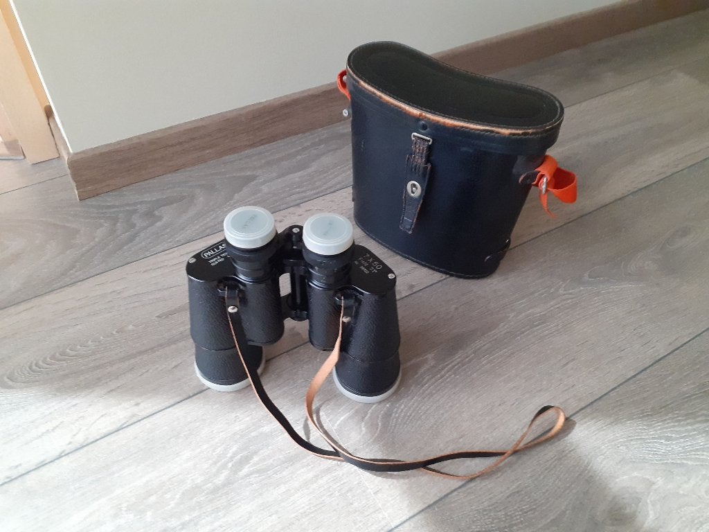 Jumelles vintage Pallas 7x50, Moins de 8x, Enlèvement ou Envoi, Utilisé, Prisme de Porro (coudées)