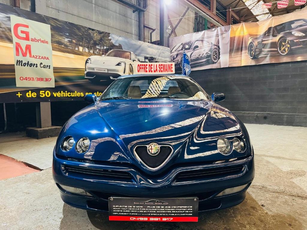 Alfa Romeo Spider 2.0 Twinspark Leder Airco J.A. Incl. BTW, Auto's, Alfa Romeo, Blauw, Spider, Leder, Handgeschakeld