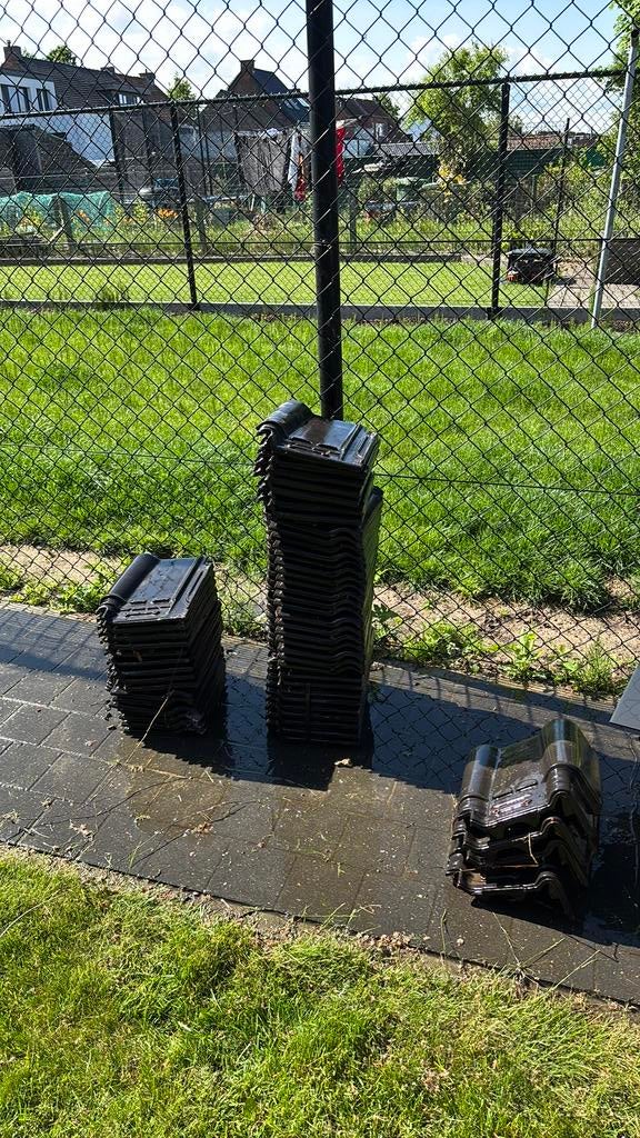 Keramiek dakpannen, Doe-het-zelf en Bouw, Dakpannen en Dakbedekking, Ophalen, Zo goed als nieuw, Dakpannen