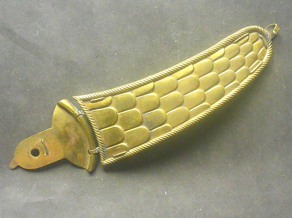 Demi jugulaire de casque de cuirassier belge modèle 1845, Collections, Objets militaires | Général, Armée de terre, Envoi
