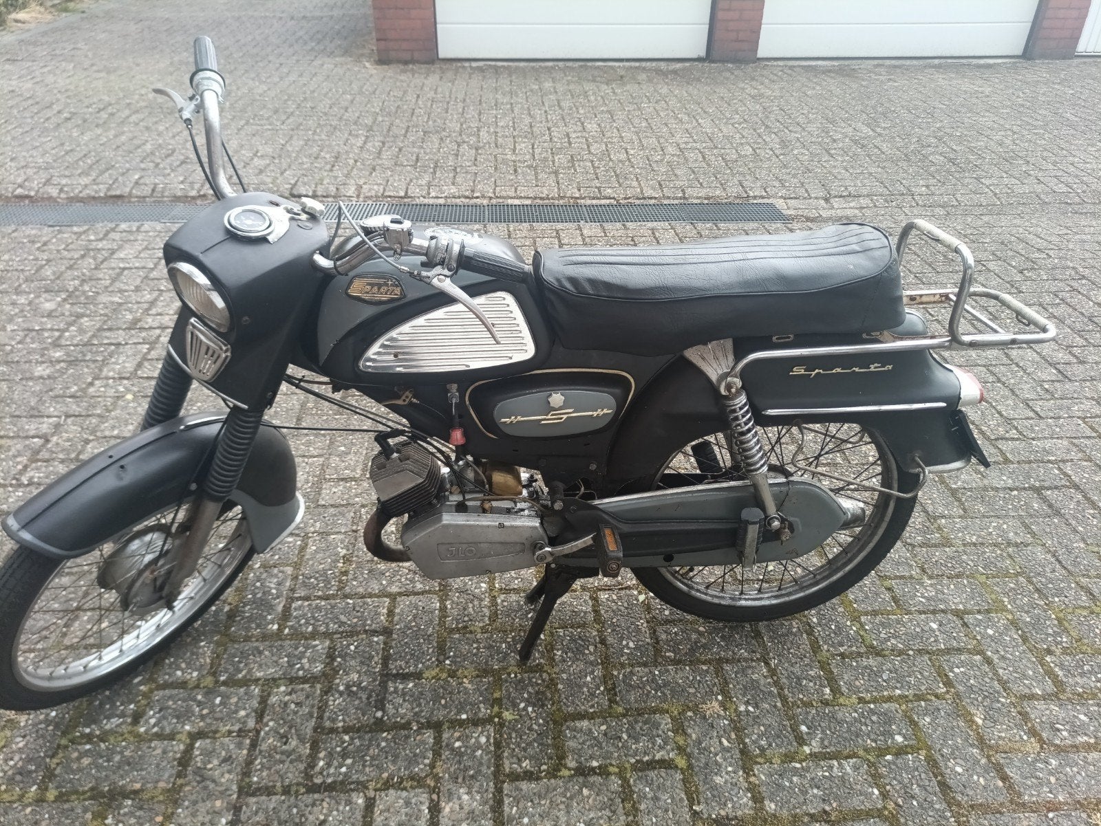 Sparta gi50 sport, Ophalen, Sparta