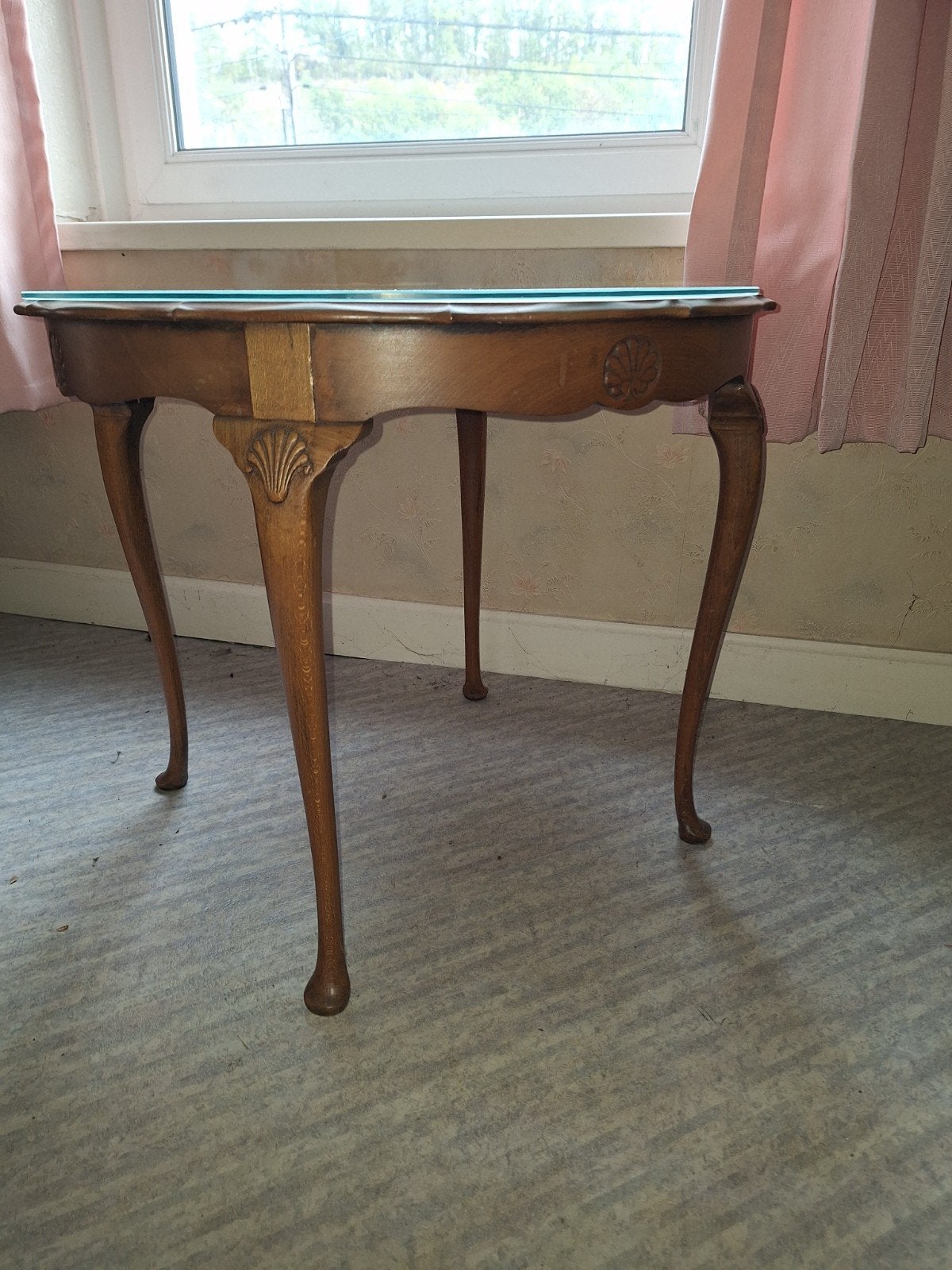 Table vintage avec verre, Antiquités & Art, Enlèvement