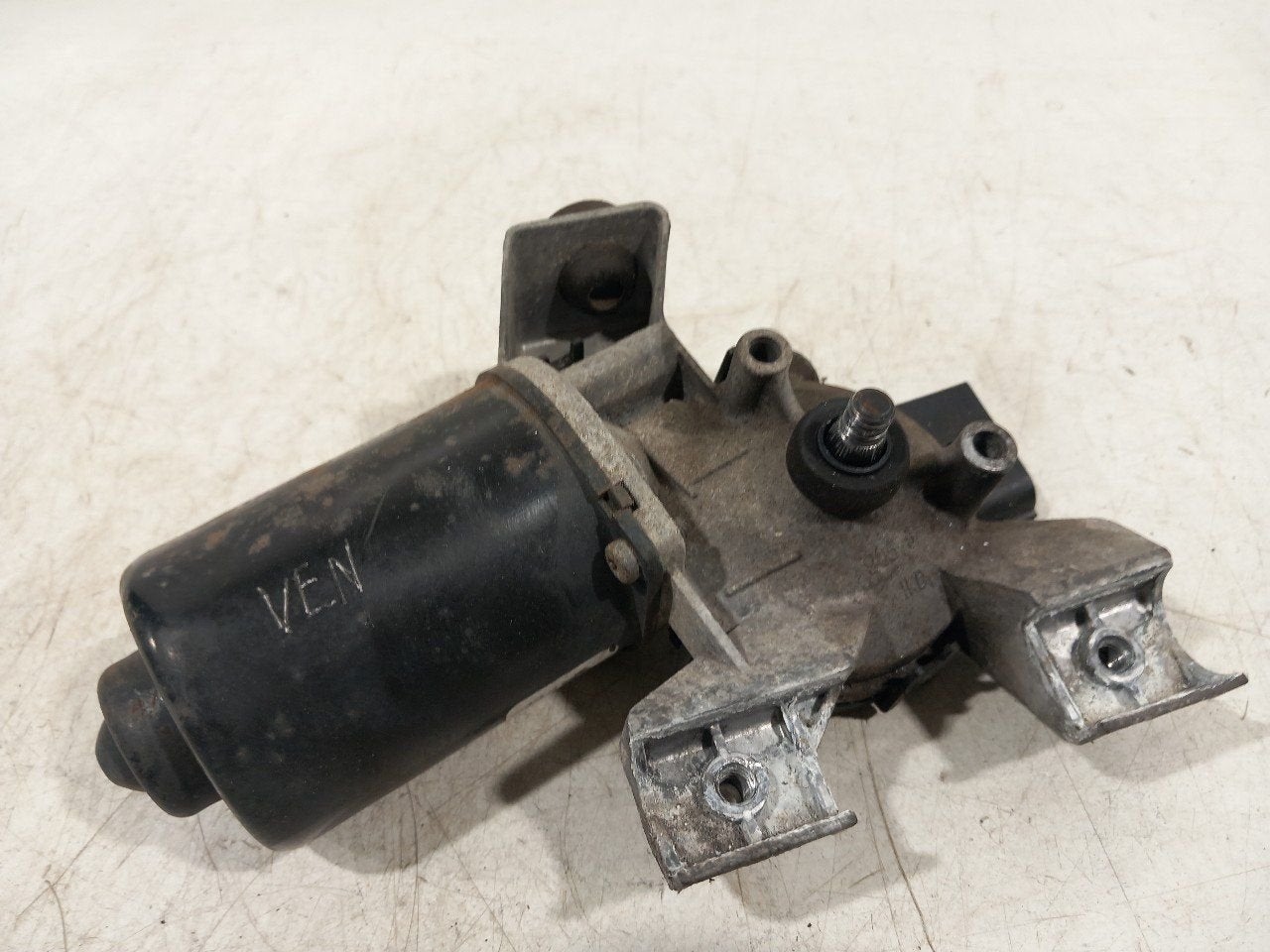 Ruitenwissermotor voor Land Rover Discovery, Onderdelen@venauto.nl, Van der Ven Autorecycling B.V., Land Rover, Ettenseweg 76, 4706 PB Roosendaal, The Netherlands