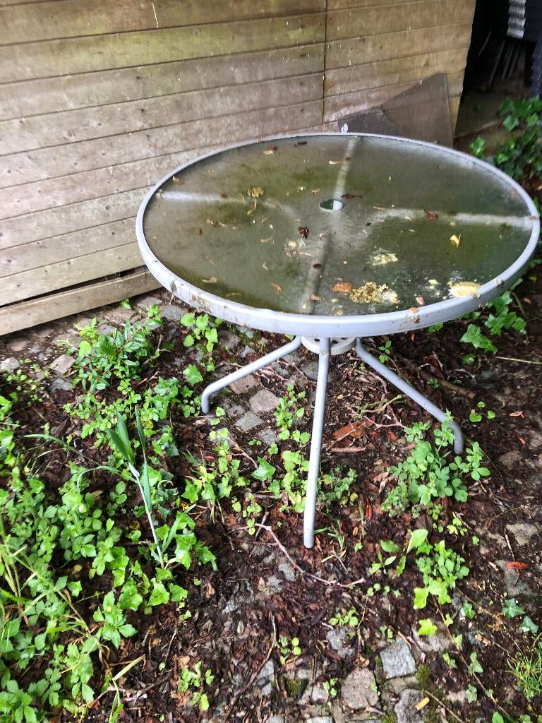 Table de jardin, Enlèvement
