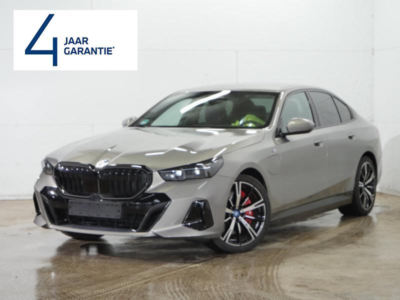 BMW Serie 5 550 M SPORT PRO - BOWERS & WILKINS - ACC, Automaat, Parkeersensor, Bedrijf, 489 pk