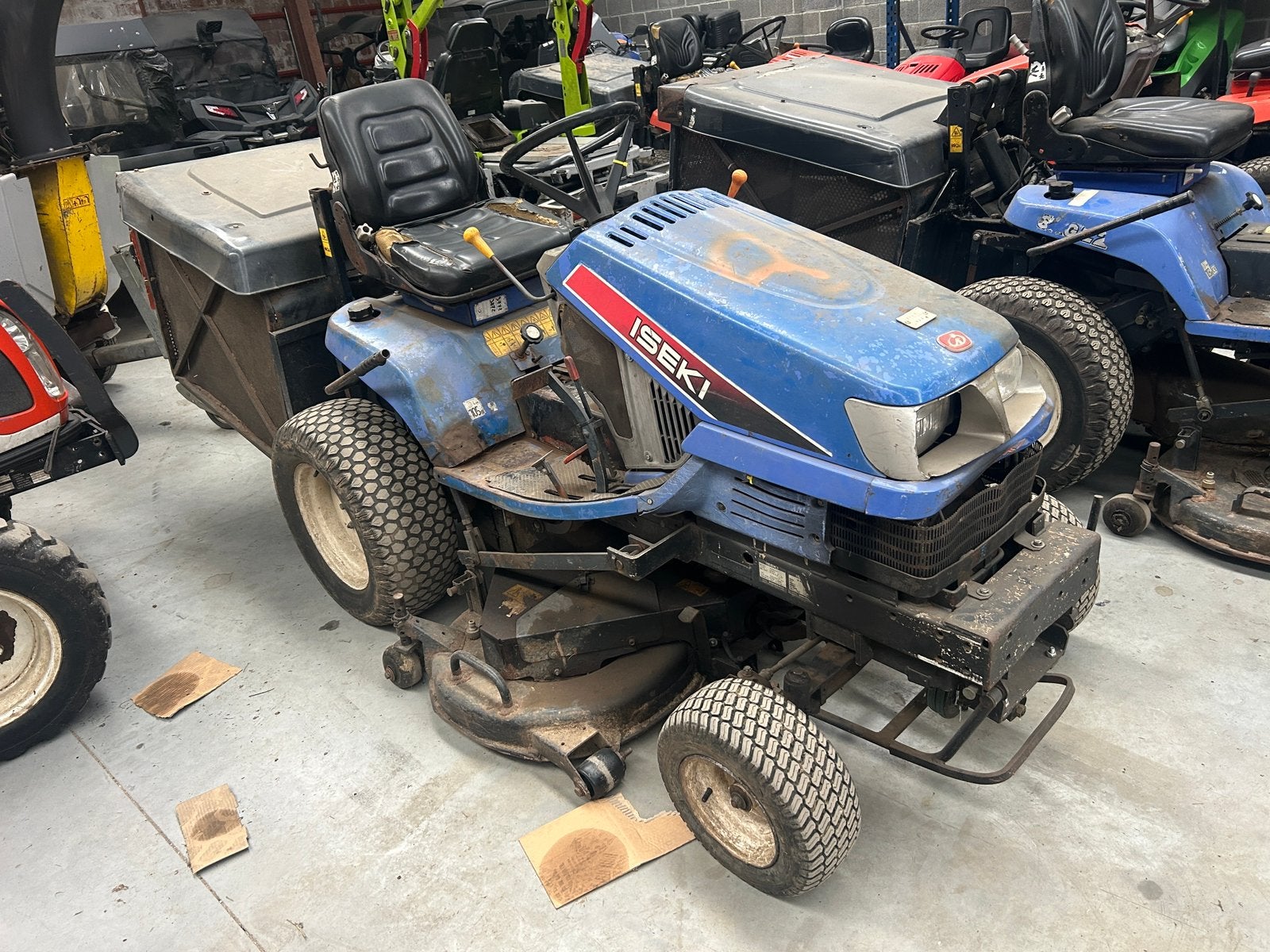 Iseki sxg22 22cv diesel 3 cylindres, Jardin & Terrasse, Tondeuses autoportées, Enlèvement, Utilisé, Démarrage électrique, 90 à 120 cm