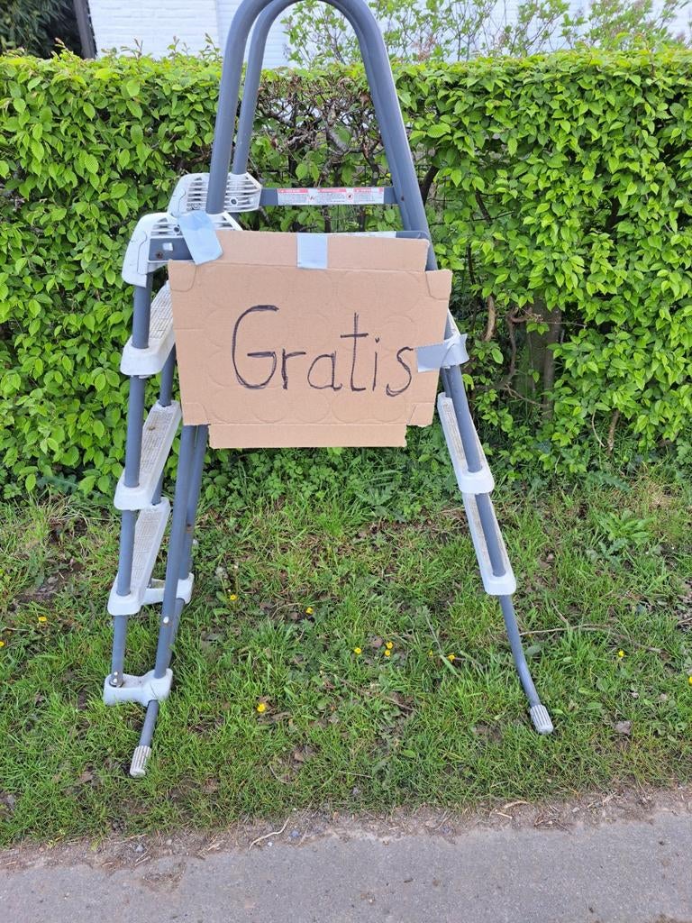 Gratis zwembad ladder, Enlèvement, Échelle
