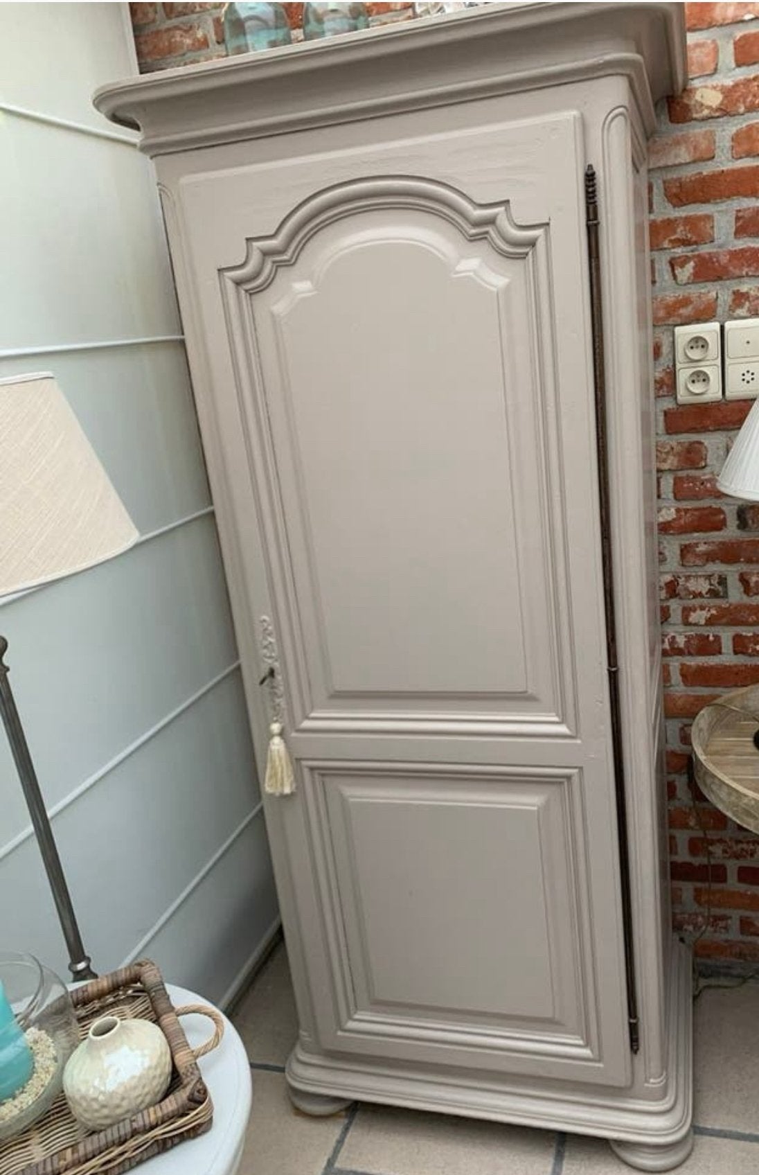Eiken kast, Ophalen