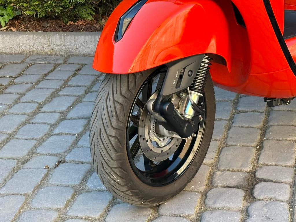 Vespa GTS 300 Supersport, Fietsen en Brommers, Ophalen
