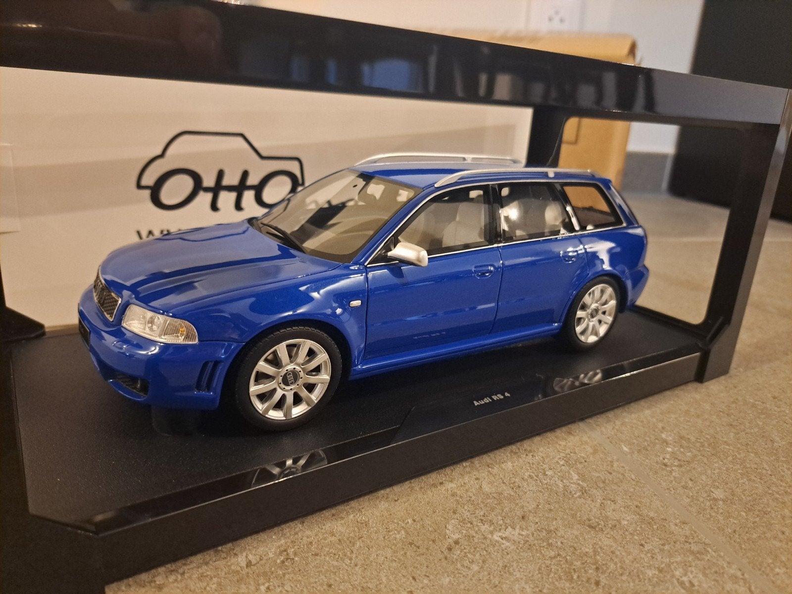 Audi RS4 B5 Misano Blue OTTO OT1272 Neuve, Enlèvement ou Envoi, Neuf, Voiture, OttOMobile