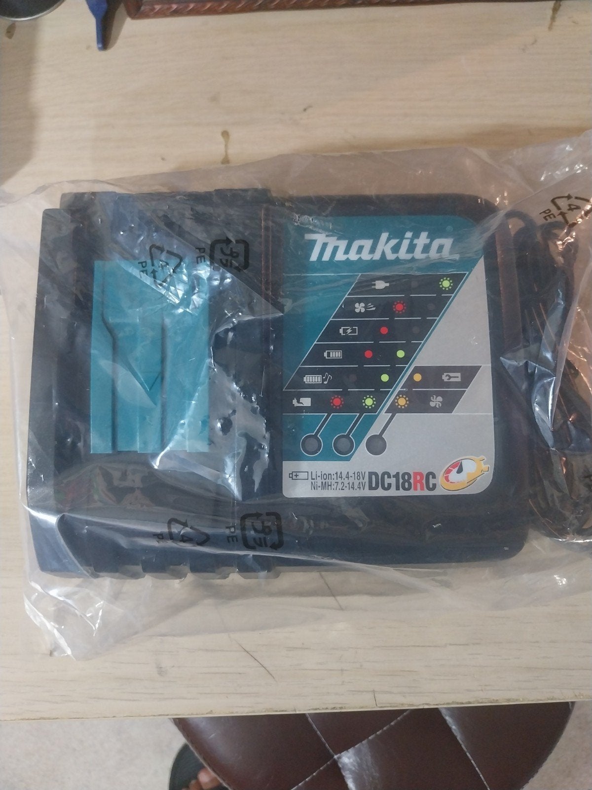 chargeur makita, Ophalen
