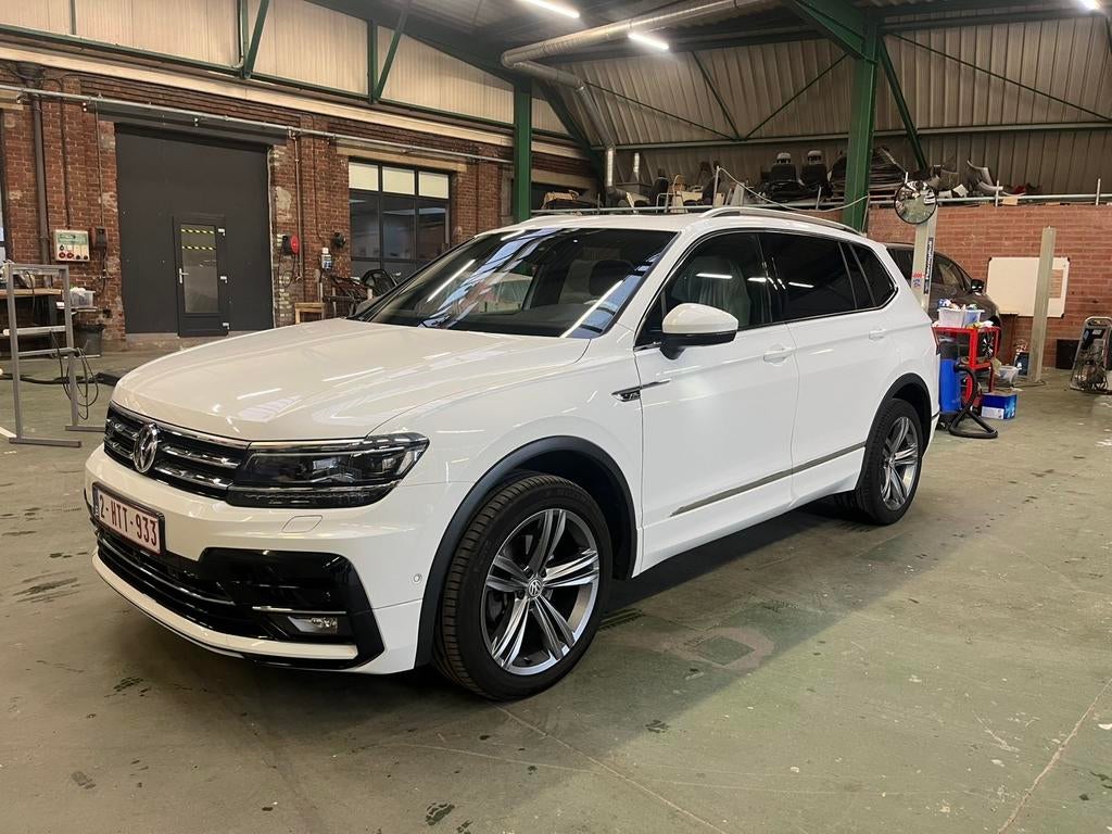 Tiguan allspace r line a vendre, Autos, Cuir, Achat, 7 places, Noir