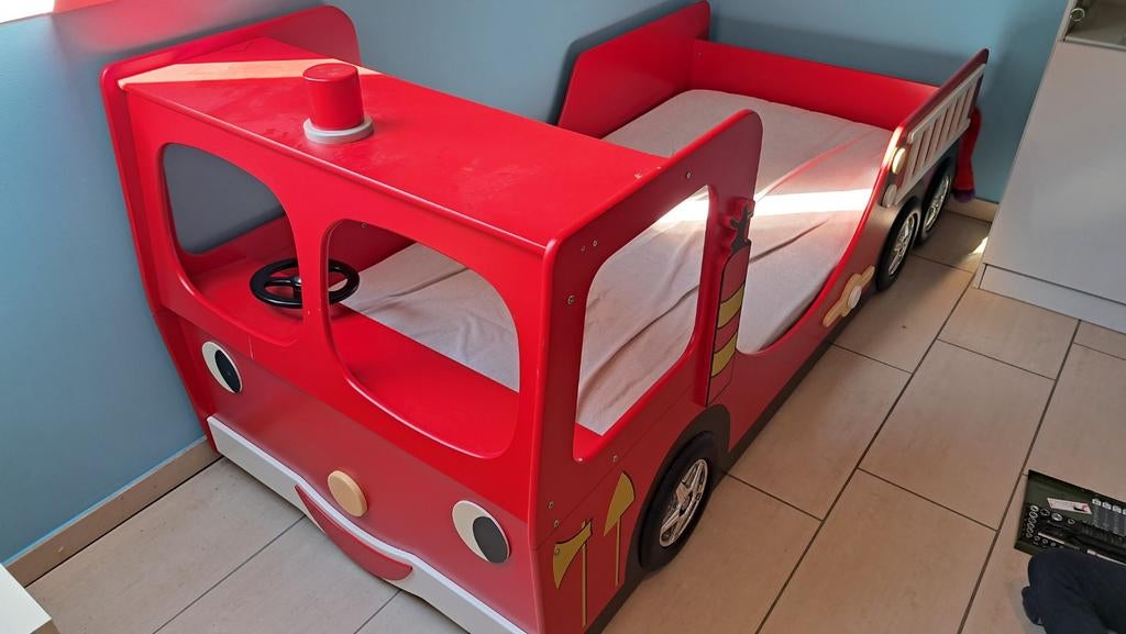 Brandweer bed. Ter grootte van een 1 persoonsmatras., Ophalen