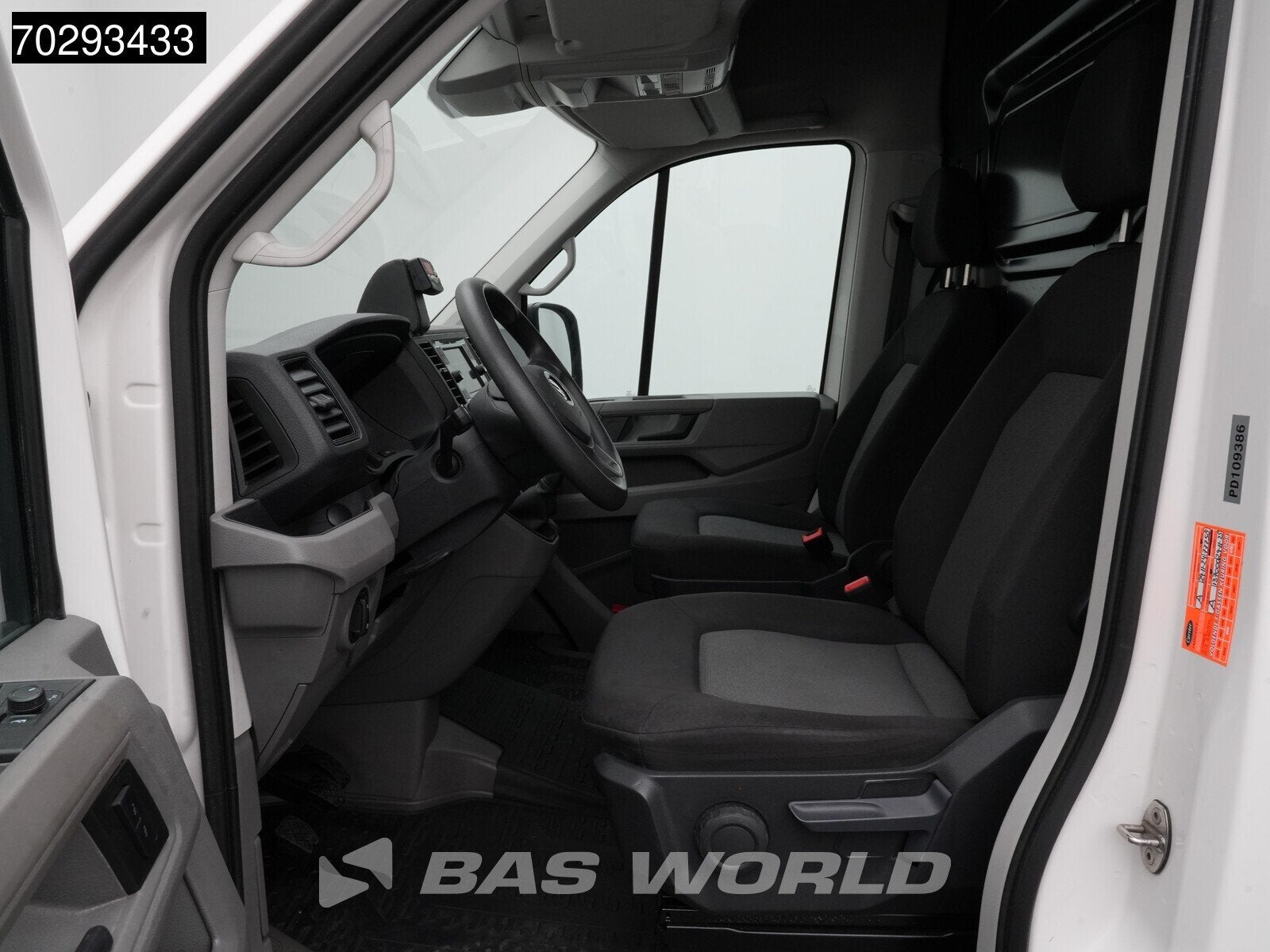 Volkswagen Crafter 177pk Koelwagen Carrier Airco Camera Euro, Auto's, Stof, Gebruikt, Euro 6, 4 cilinders