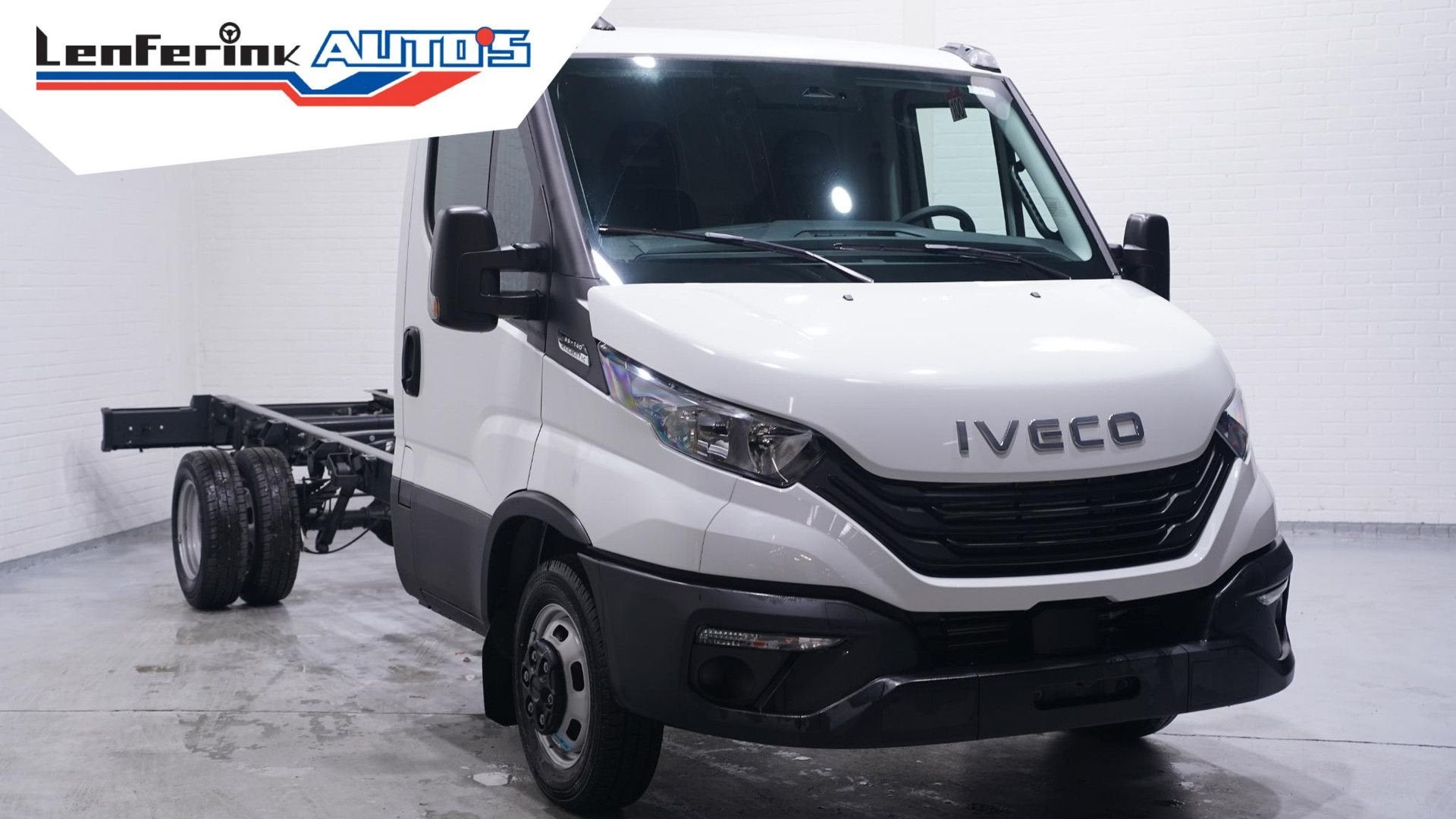 Iveco Daily 50x Voorraad diverse uitvoeringen 140/180/210 pk, Auto's, Bestelwagens en Lichte vracht, Automaat, Iveco, Zwart, Bedrijf