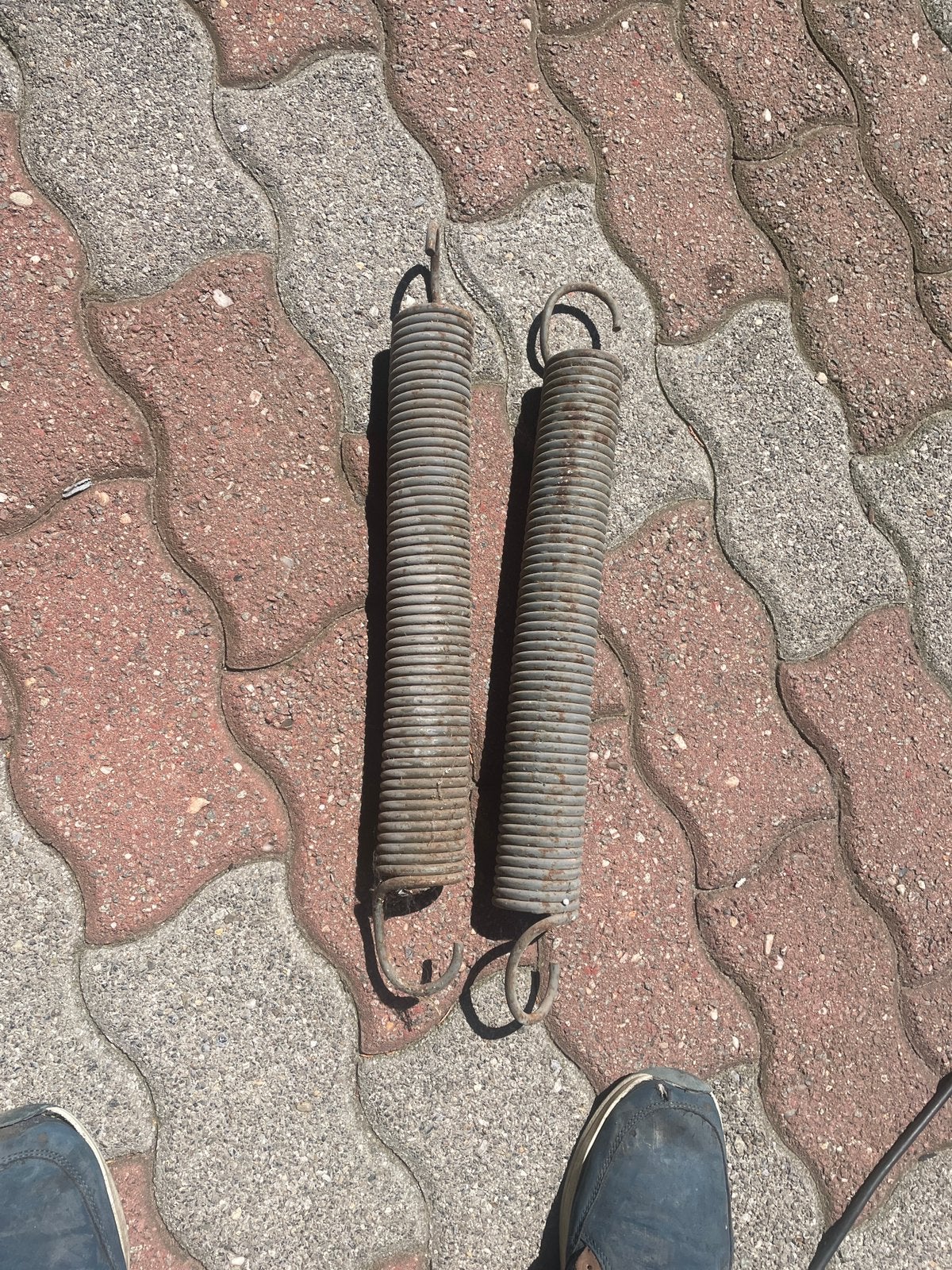 Deux. Ressorts de rappel pour porte de garage horman, Enlèvement
