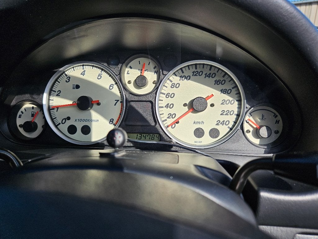 Mazda MX-5 MX-5 1.8i 16v Édition bleu argenté, Achat, Entreprise, Boîte manuelle, https://public.car-pass.be/vhr/1129768b-191f-4b81-a565-a184b0f78dec?lang=nl