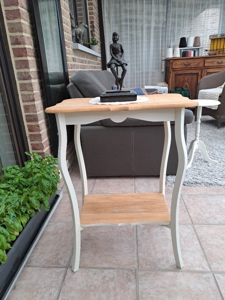 belle vieille table d'appoint, Enlèvement