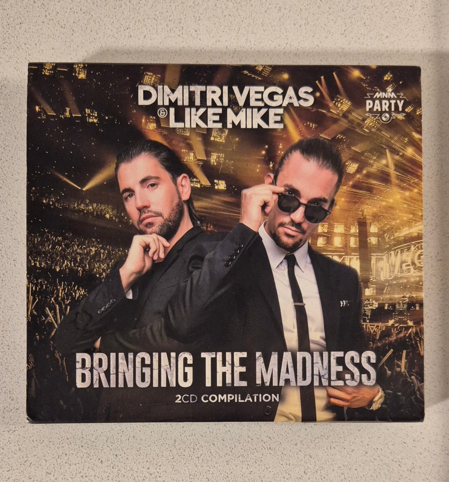 Dimitri Vegas & Like Mike Bringing the Madness Tomorrowland, Ophalen of Verzenden