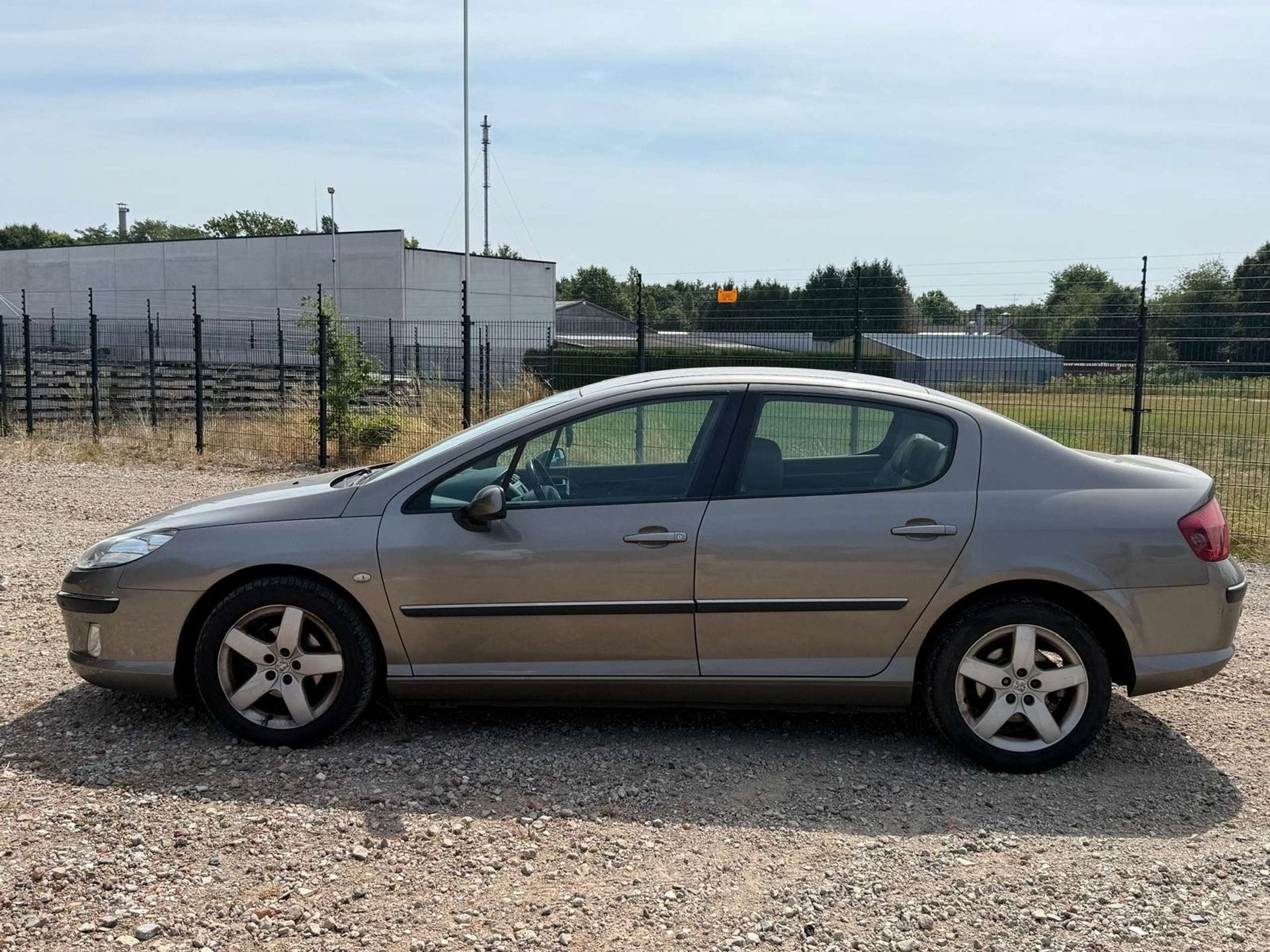 Peugeot 407 2.0 HDi AUTOMATIQUE FULL OPTIONS TRÈS BON ETAT, Gebruikt, 4 cilinders, 136 pk, Bedrijf