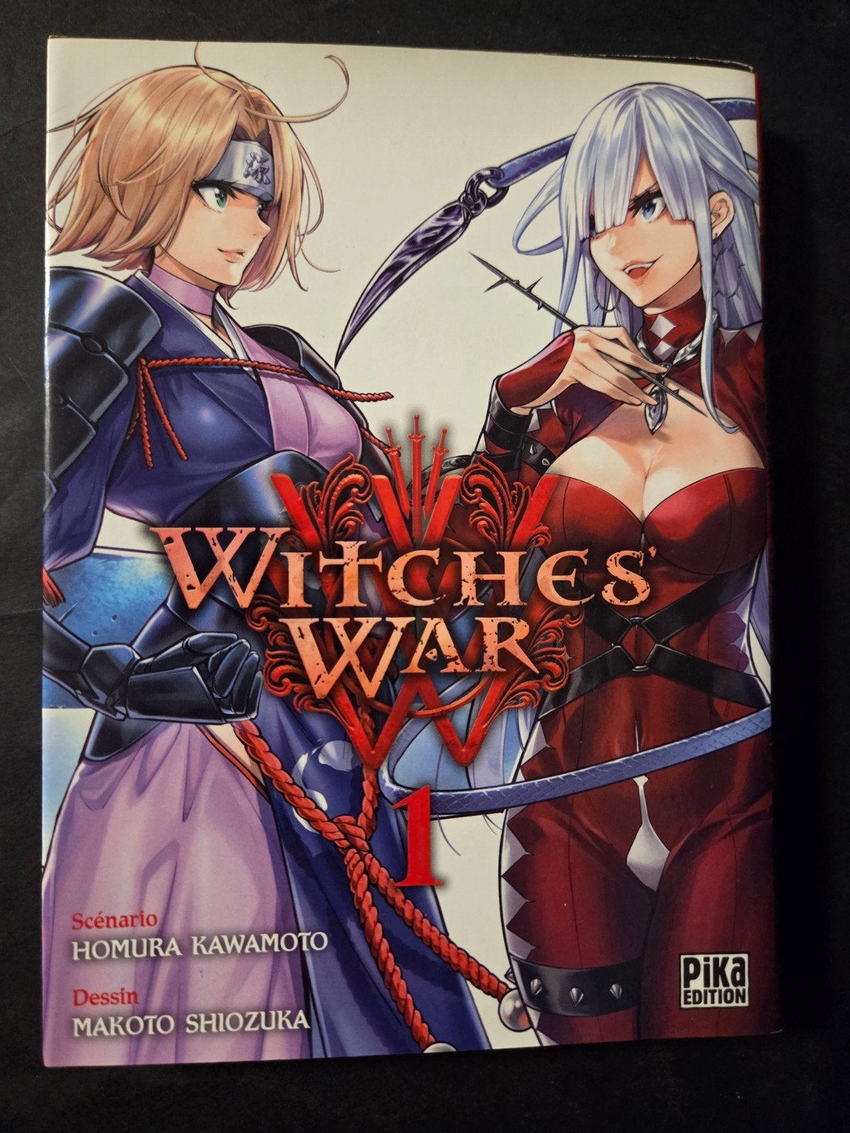 livre bd manga Witches war T1 de Shiozuka, Livres, Enlèvement ou Envoi, Comme neuf, Comics, Makoto Shiozuka