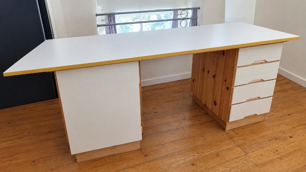 Superbe Bureau couleur blanc et bois + chaise de bureau IKEA, Autres marques, 60 cm, 48 cm, Avec tiroirs