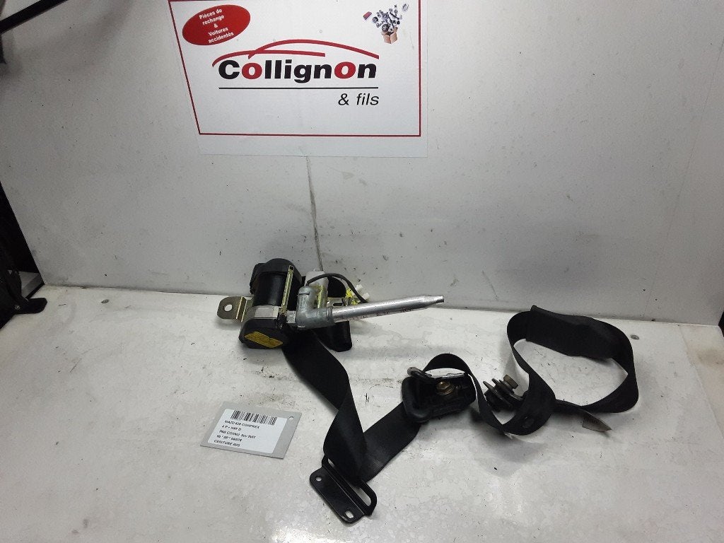VEILIGHEIDSGORDEL LINKS VOOR Mazda 626 (GE14 / 74 / 84), Gebruikt, Mevr. I. Hauben, Mazda, Rue de l'Espoir 34 34
4030  GRIVEGNÉE, BE