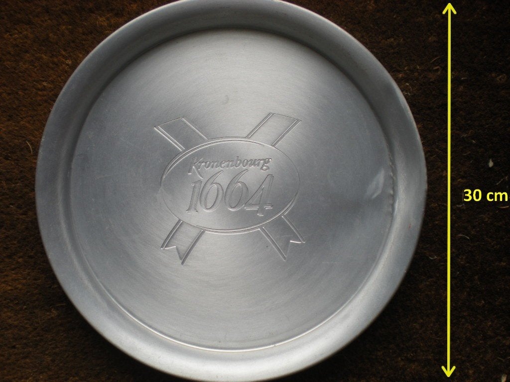 KRONENBOURG 1664   plateau en alu   [30 cm], Enlèvement ou Envoi, Utilisé, Panneau, Plaque ou Plaquette publicitaire