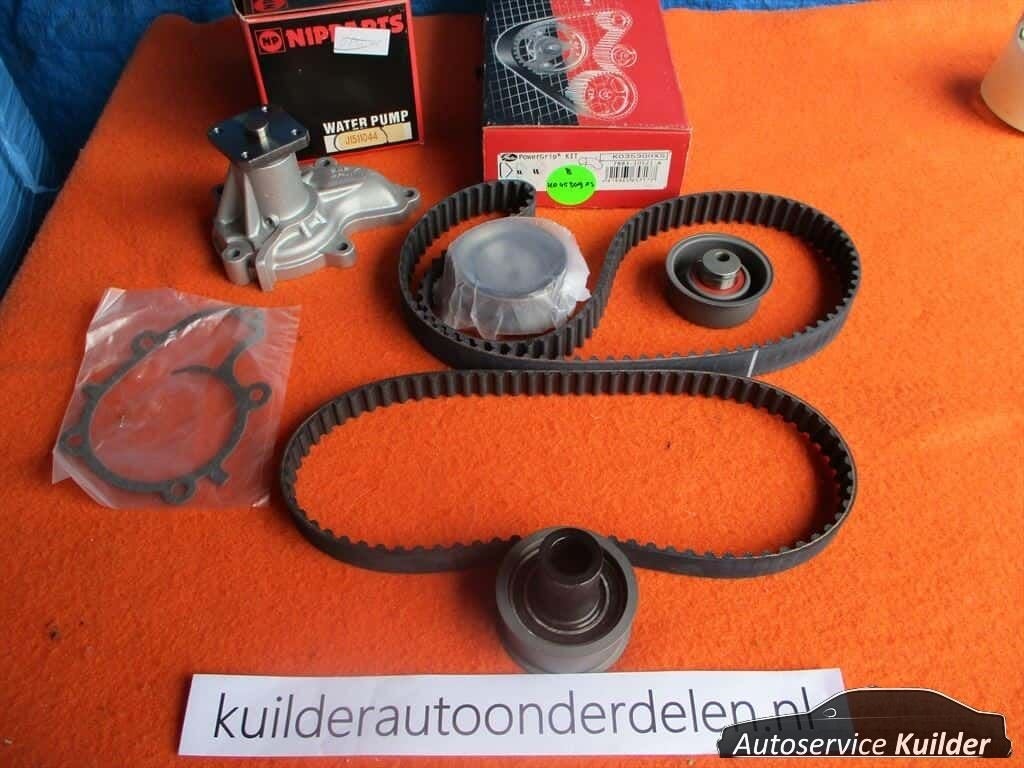 Distributieset + WP Nissan Sunny Almera 2,0D Gates Nieuw, -, -, Nieuw, Ophalen of Verzenden