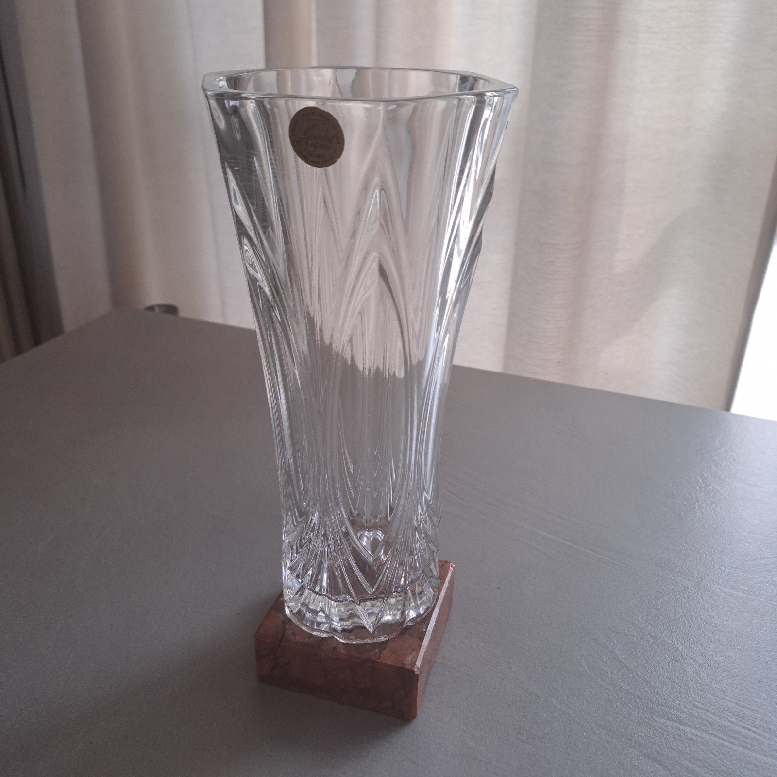 vase en cristal sur socle en marbre, Antiquités & Art, Enlèvement