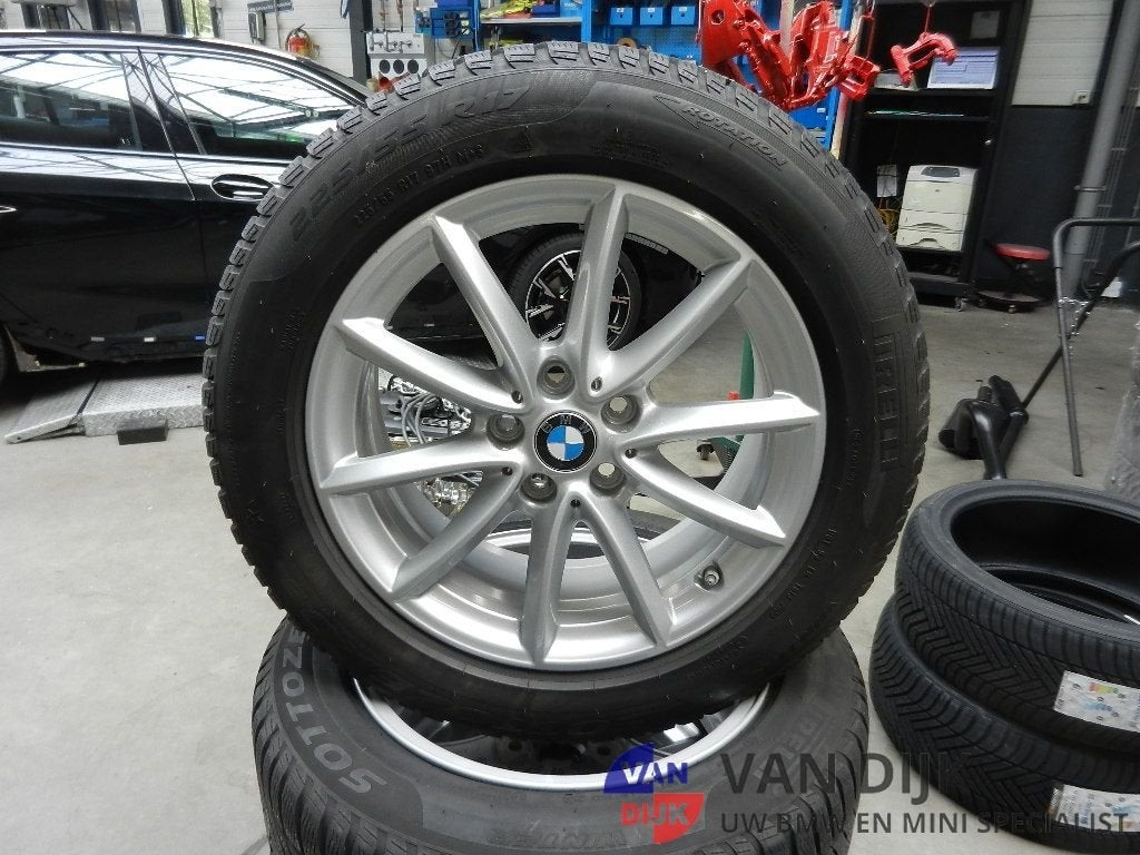 Winterbandenset origineel 17 inch voor BMW X1 F48 X2 F39, Pneus et Jantes, Pneus hiver, Véhicule de tourisme, -