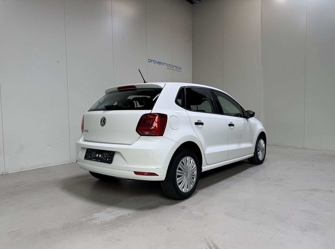 Volkswagen Polo 1.0 Benzine - Airco - Radio - Zeer Goede St, Autos, Volkswagen, 0 kg, Achat, https://public.car-pass.be/vhr/cde29b76-55b6-4182-9467-ee8a68d16282