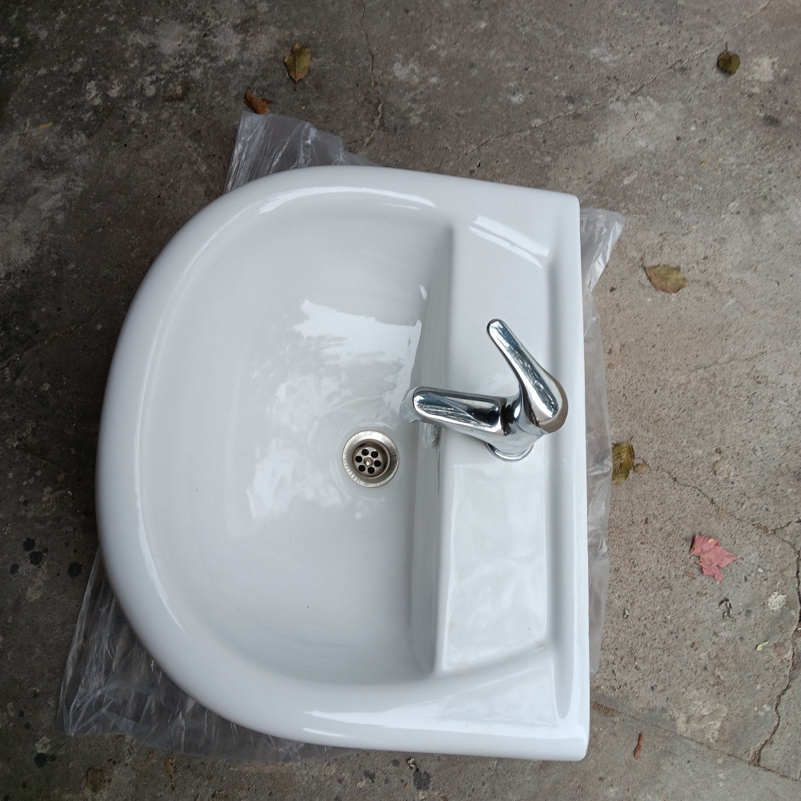 lavabo, Ophalen, Nieuw, Kraan