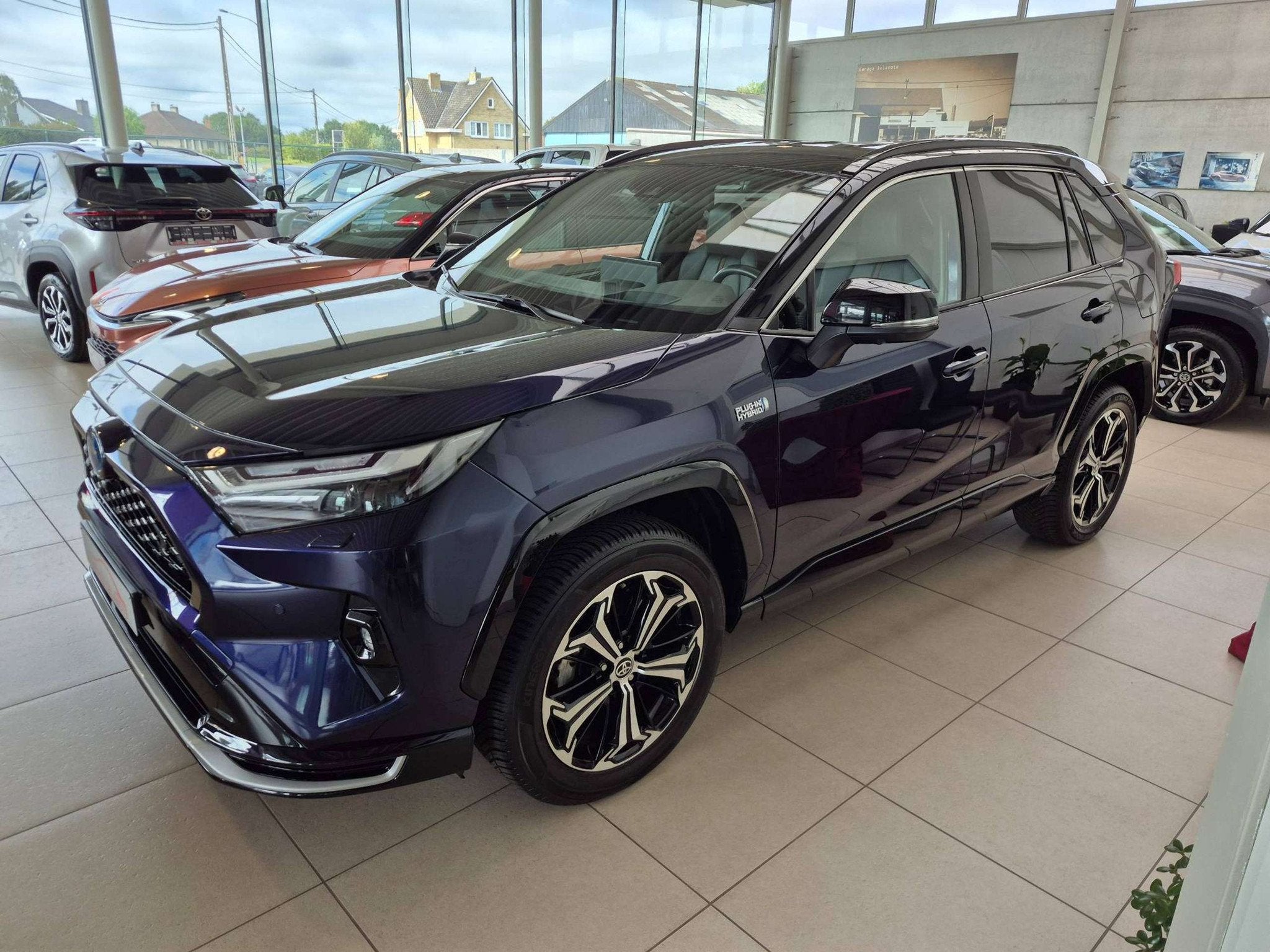 Toyota RAV4 *PLUG-IN* AWD Style Plus +LEDER +JBL +Head-up di, Automaat, 2005 kg, Gebruikt, Zwart