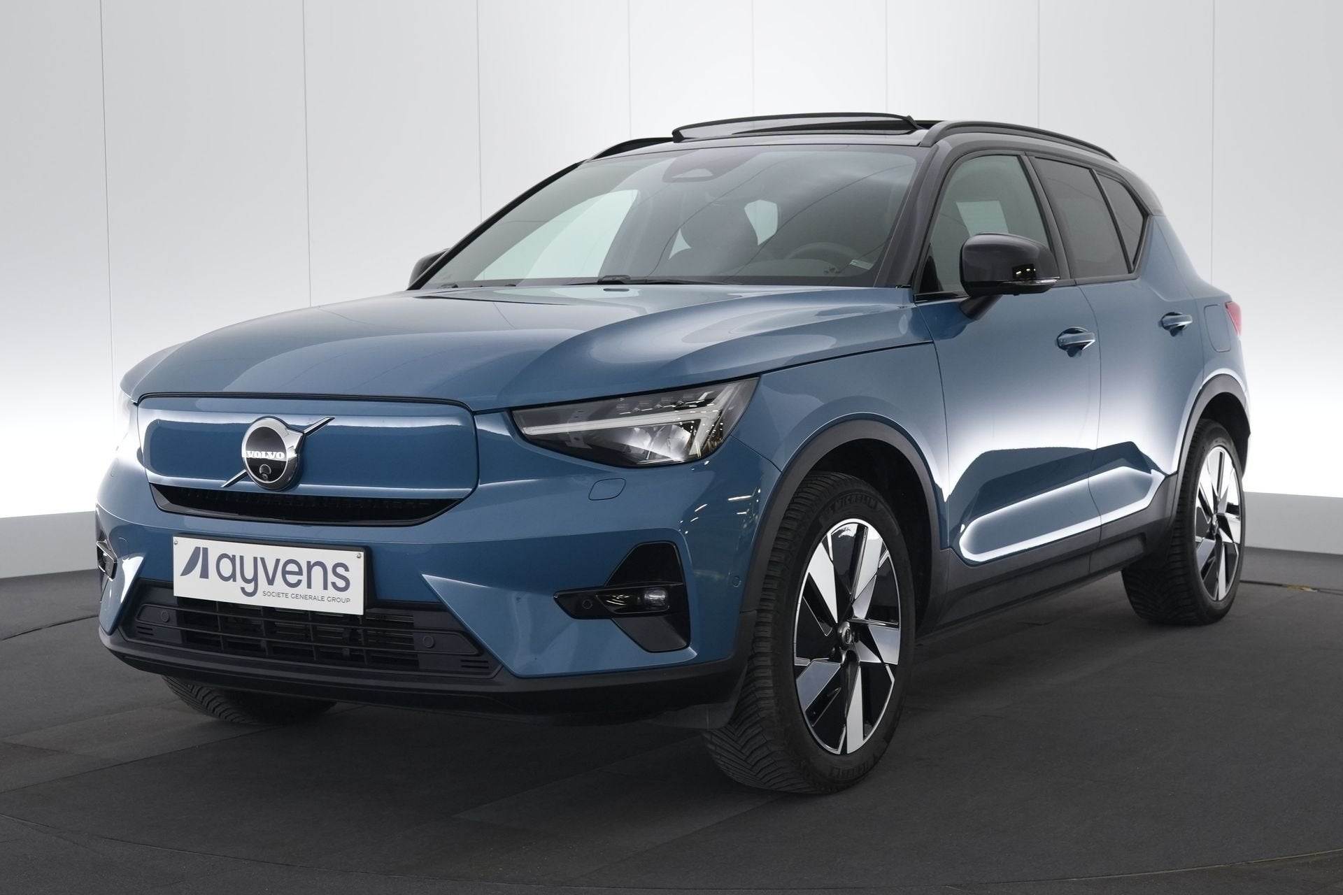 (2FBQ253) VOLVO XC40, Autos, 185 kW, Achat, Entreprise, Carnet d'entretien