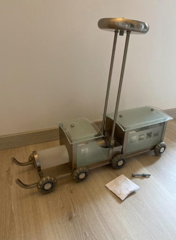 Metalen plafondlamp in trein‑design, Huis en Inrichting, Lampen | Plafondlampen, Ophalen, Design, E27 (groot), Zo goed als nieuw