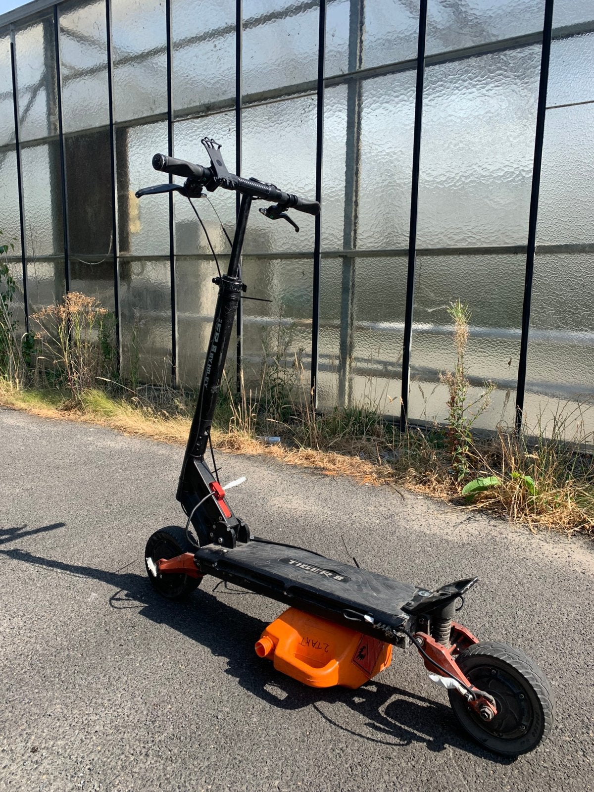 Tigger 8pro, Fietsen en Brommers, Steps, Ophalen, Zo goed als nieuw