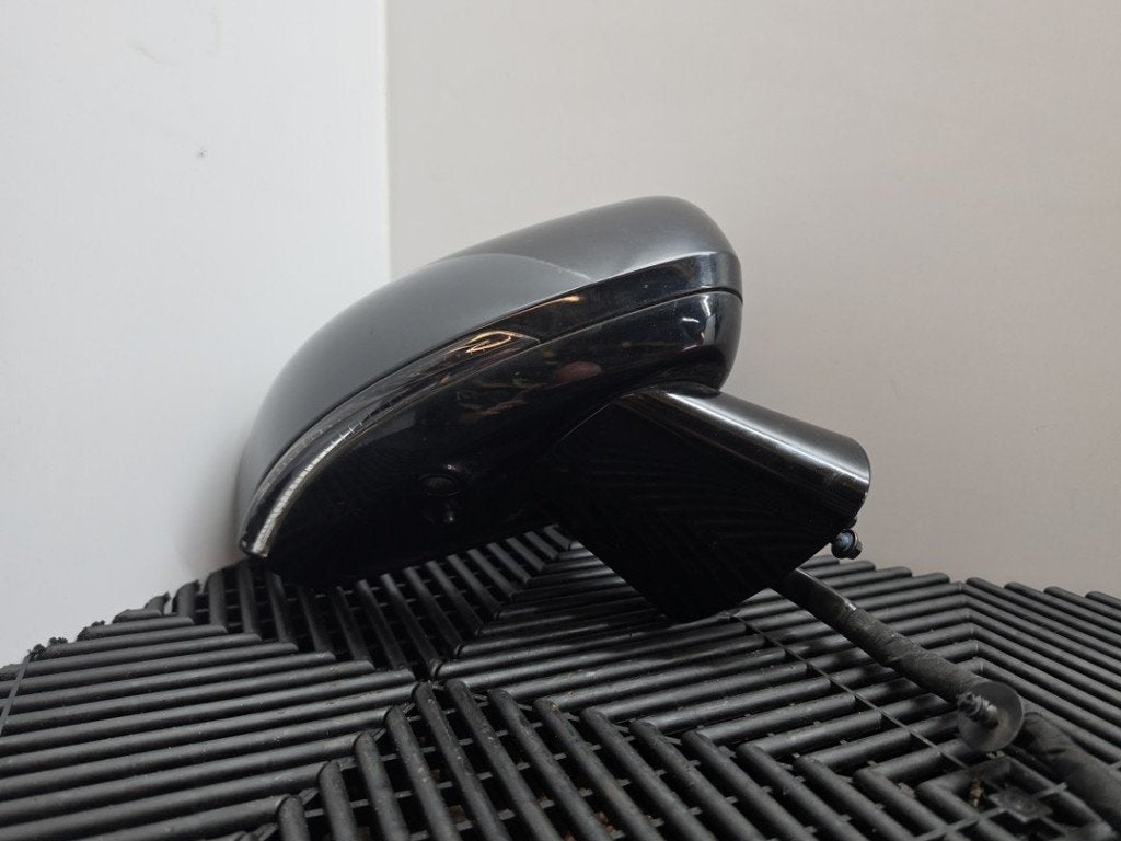 RETROVISEUR EXTERIEUR DROIT Volvo V60 II (ZW) (|31477584|), Info@volvocars.com, Volvo Car Germany GmbH, Siegburger Straße 229
50679  Köln, DE