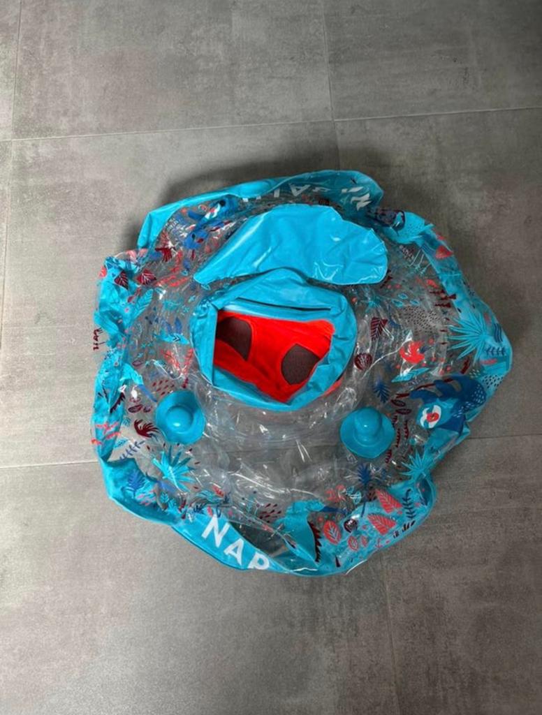 Decathlon zwemband 7-15 kg, Enfants & Bébés, Vêtements de bébé | Maillots de bain pour bébés, Enlèvement, Comme neuf, Autres tailles