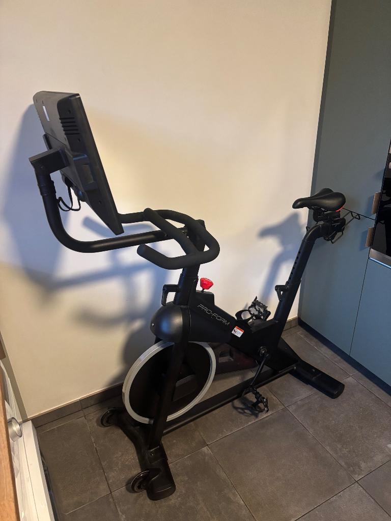 Hometrainer Proform Pro 22 Speedbike, Ophalen, Zo goed als nieuw, Hometrainer